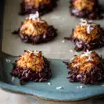 Keto No-Bake Chocolate Coconut Macaroons
